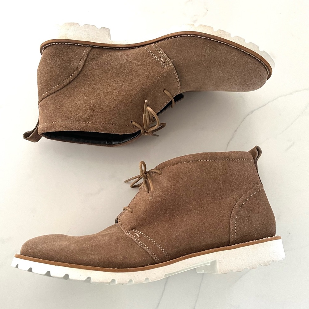ROCKPORT•tan leather suede lightweight lace up boots 9.5 NWOT
